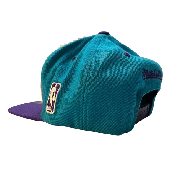 Charlotte Hornets Mitchell & Ness NBA Hardwood Classics Snapback Logo Hat OSF - Picture 3 of 10